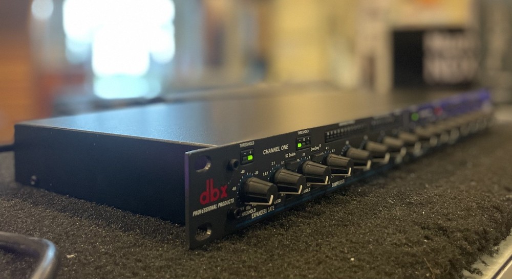 DBX 1066 Compressor / Limiter / Gate 2 Channel Rack Effect Unit w/ Power Cable
