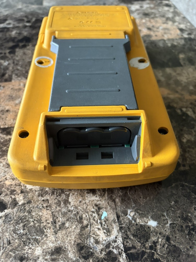 Fluke 743 Documenting Process Calibrator
