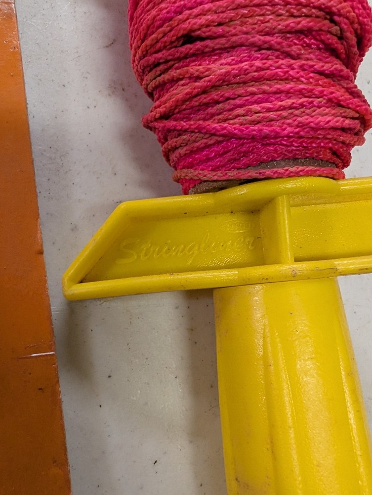 PRO STRINGLINER w/PINK STRING/CONSTRUCTION LINE USED