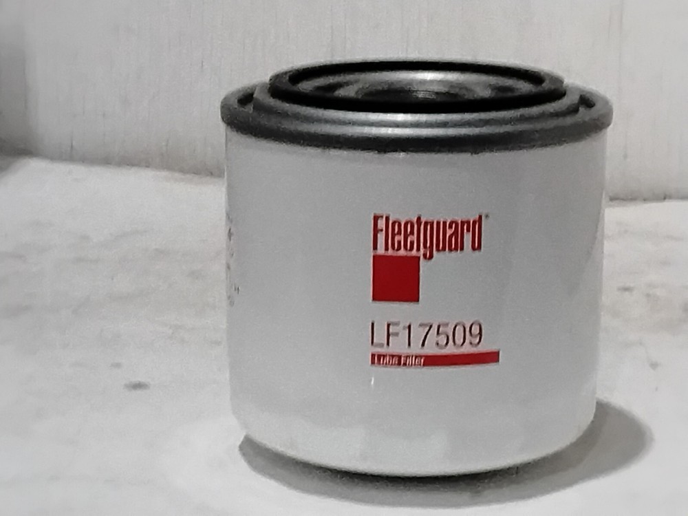 Fleetguard LF17509 (WP28)
