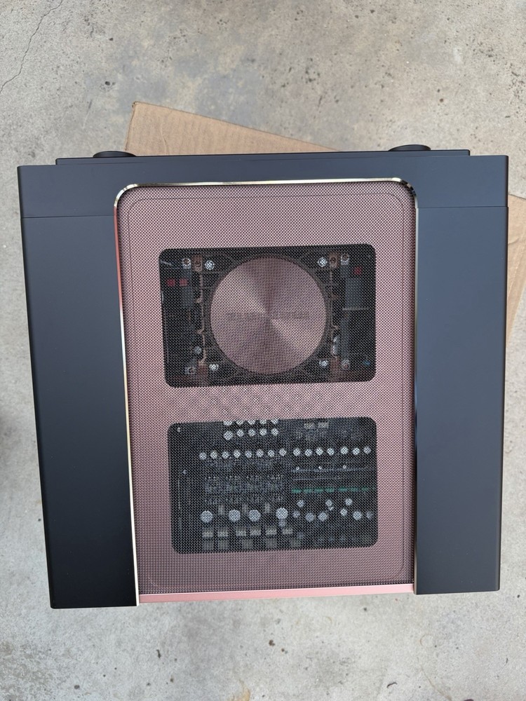 Marantz MODEL 10 Reference Integrated Amplifier (Open Box)