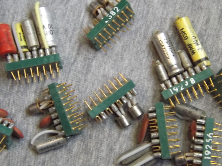 Cool Prototyping DIY IC adapters 16pin DIP