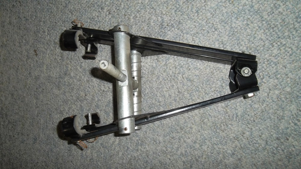 CLAMSHELL STRUT SPRING COMPRESSOR