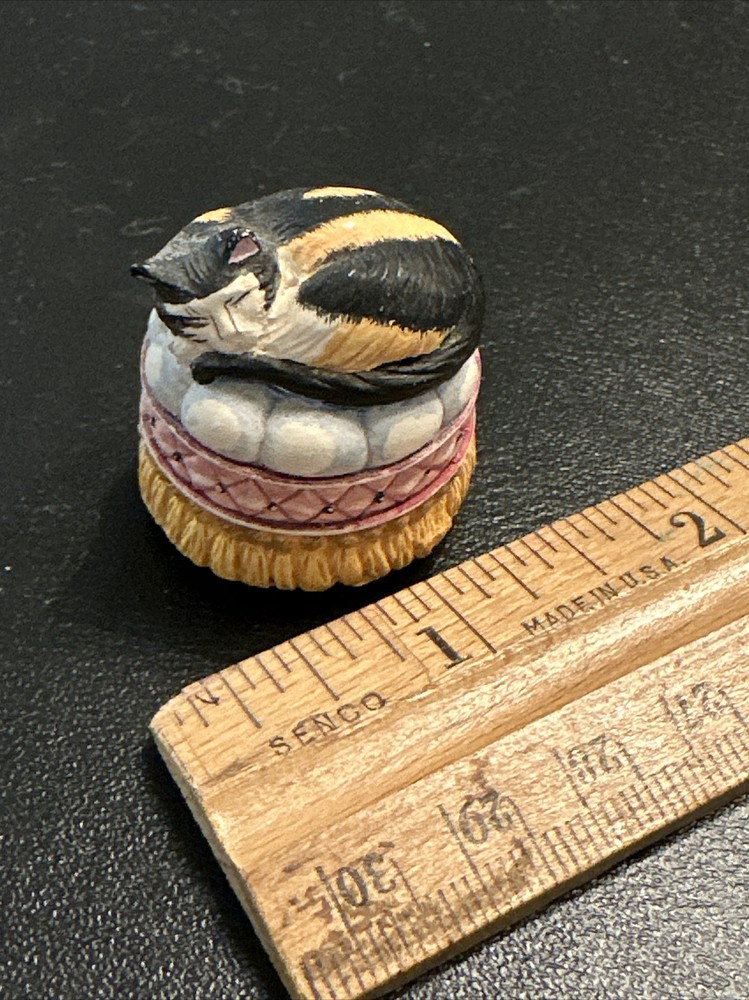 Lenox Cat Thimble - Striped or Calico Cat Sleeping on Cushion