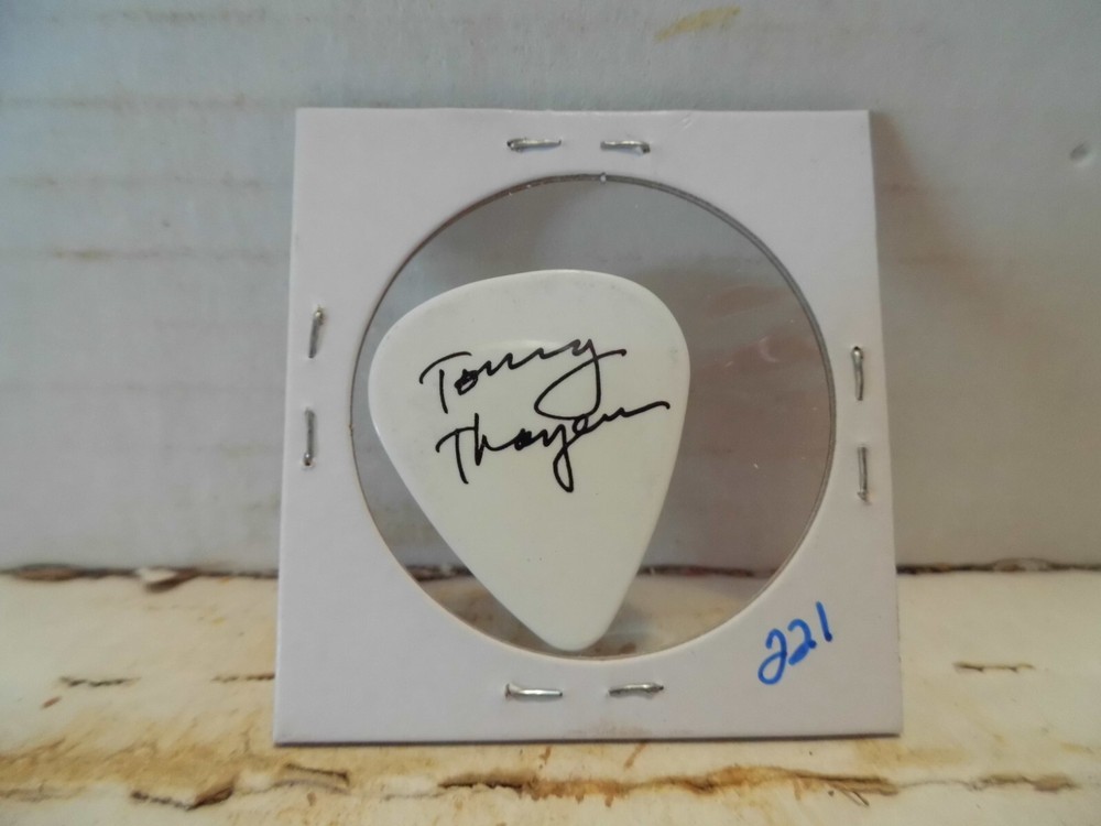 KISS "ERIC SINGER" 2012 SIGNATURE TOUR GUITAR PICK~READ DESCRIPTION (18~7)