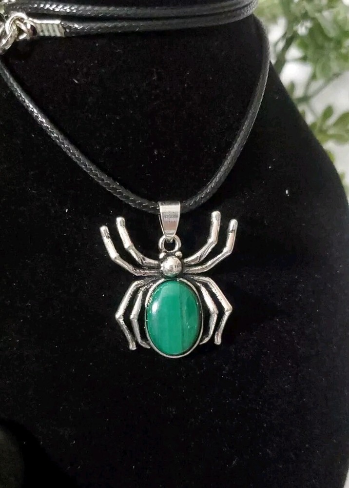 Spider Pendant Malachite