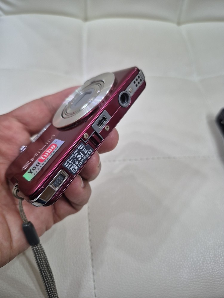 Casio Exilim EX-S10A Red Digital Camera Tested