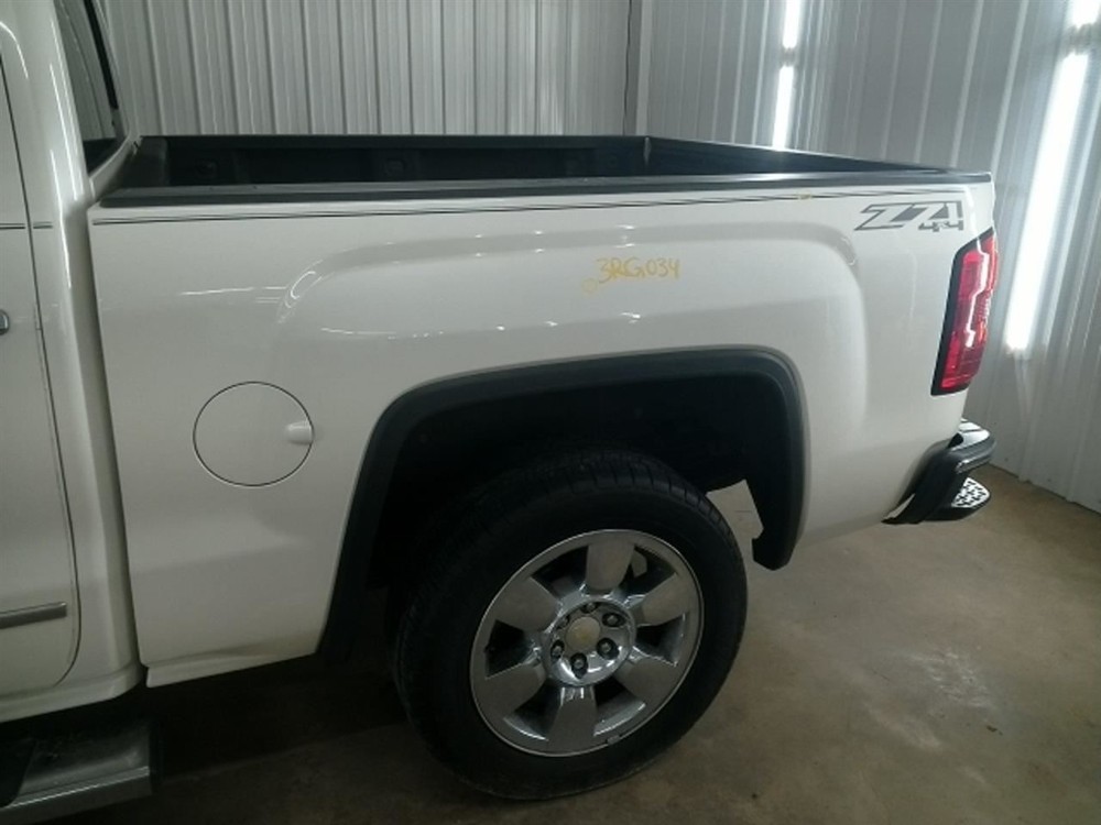 SIERRA150 2014 High Mounted Stop Light 104875339
