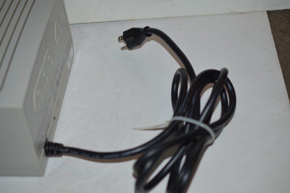 APC Line-R 600 Automatic Voltage Regulator