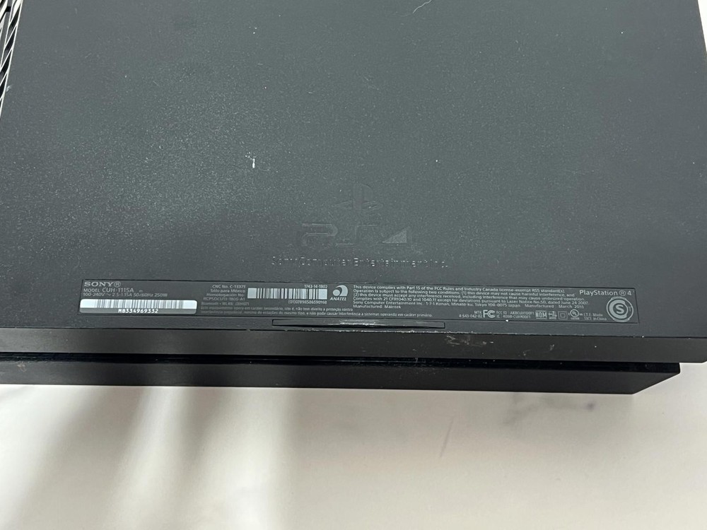 Sony PlayStation 4 Model CUH-1115A Console