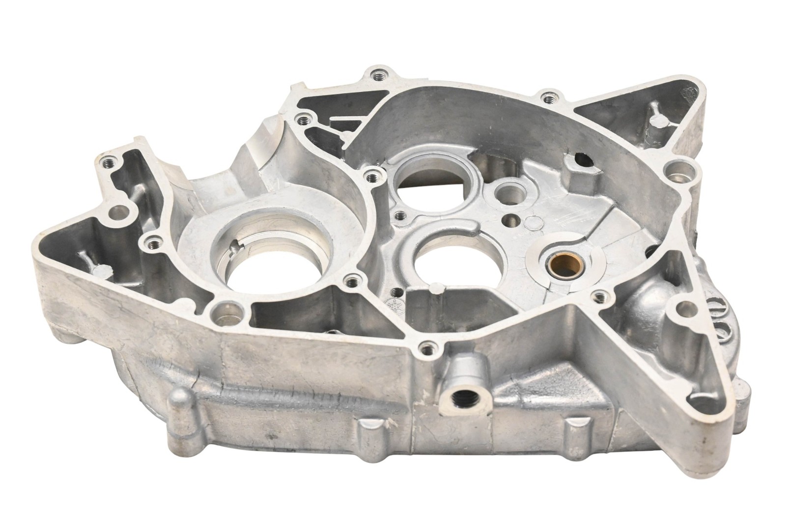 New OEM Yamaha 353-15121-00-00 Crankcase NOS