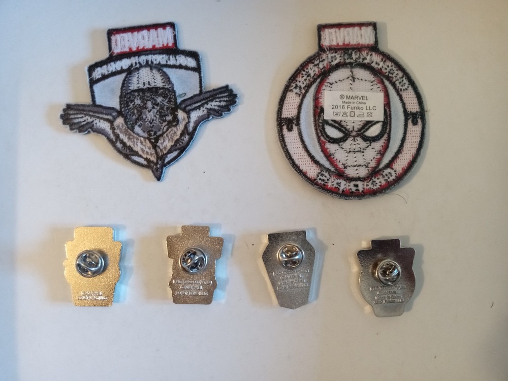 MARVEL COLLECTOR CORP SPIDER-MAN PATCH & PIN