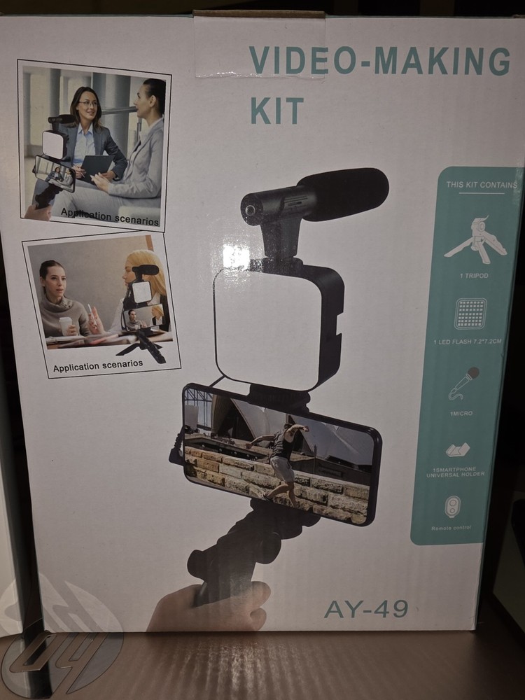 AY-49 Video-Making Kit for Smartphone with Tripod, Microphone & Light