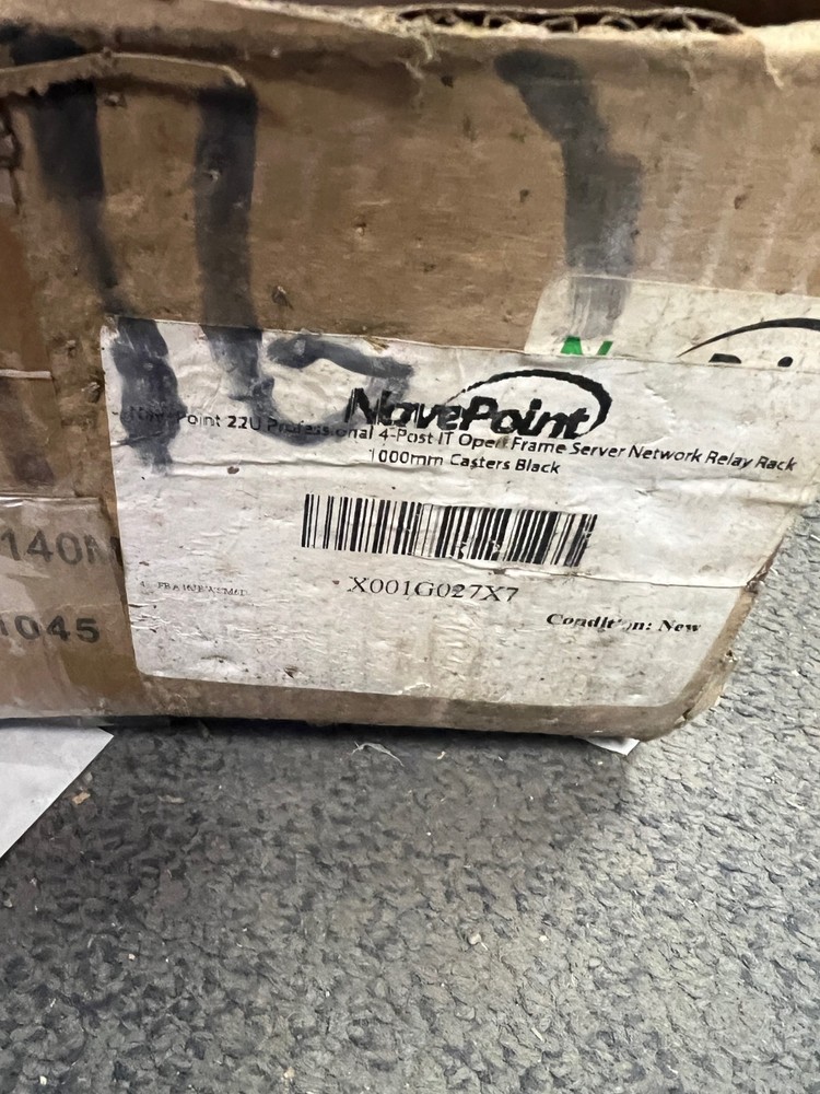NavePoint 22U Professional 4-Post IT Open Frame Server Network Relay Rack 1000mm