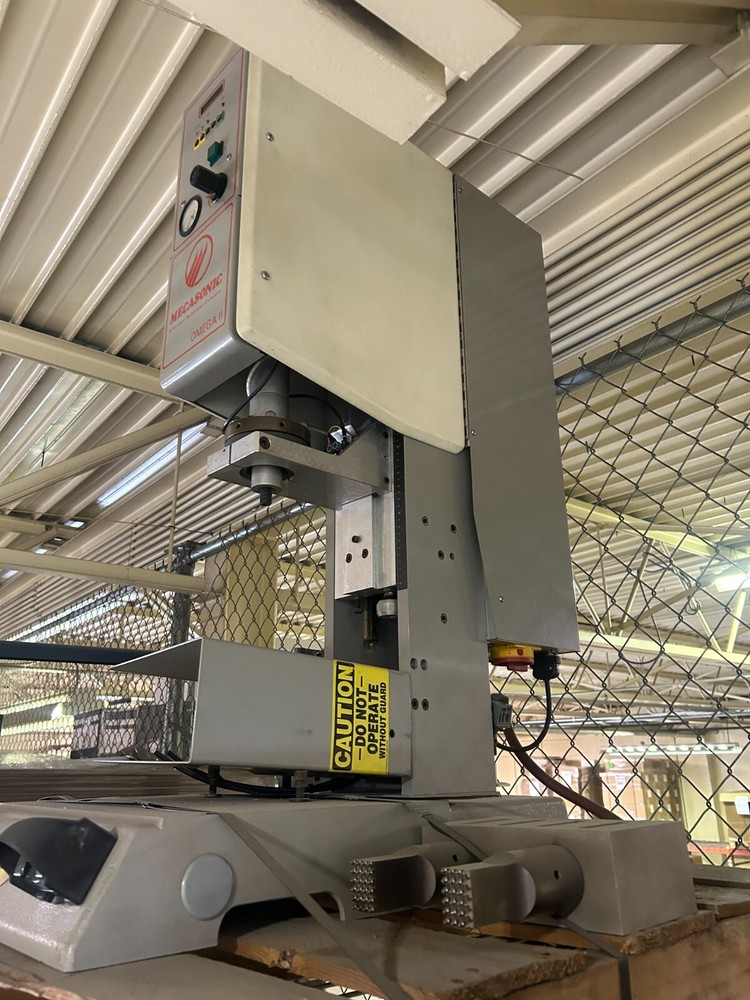Omega II Ultrasonic Welder
