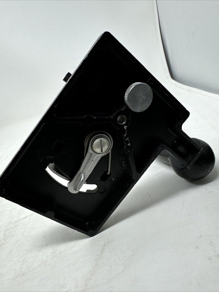 camera quick release and flash bracket mount