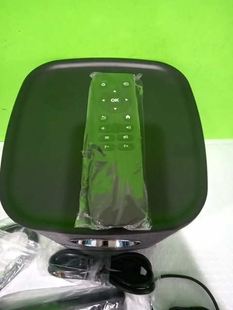 Mudix 1080P Video Projector Good Condition