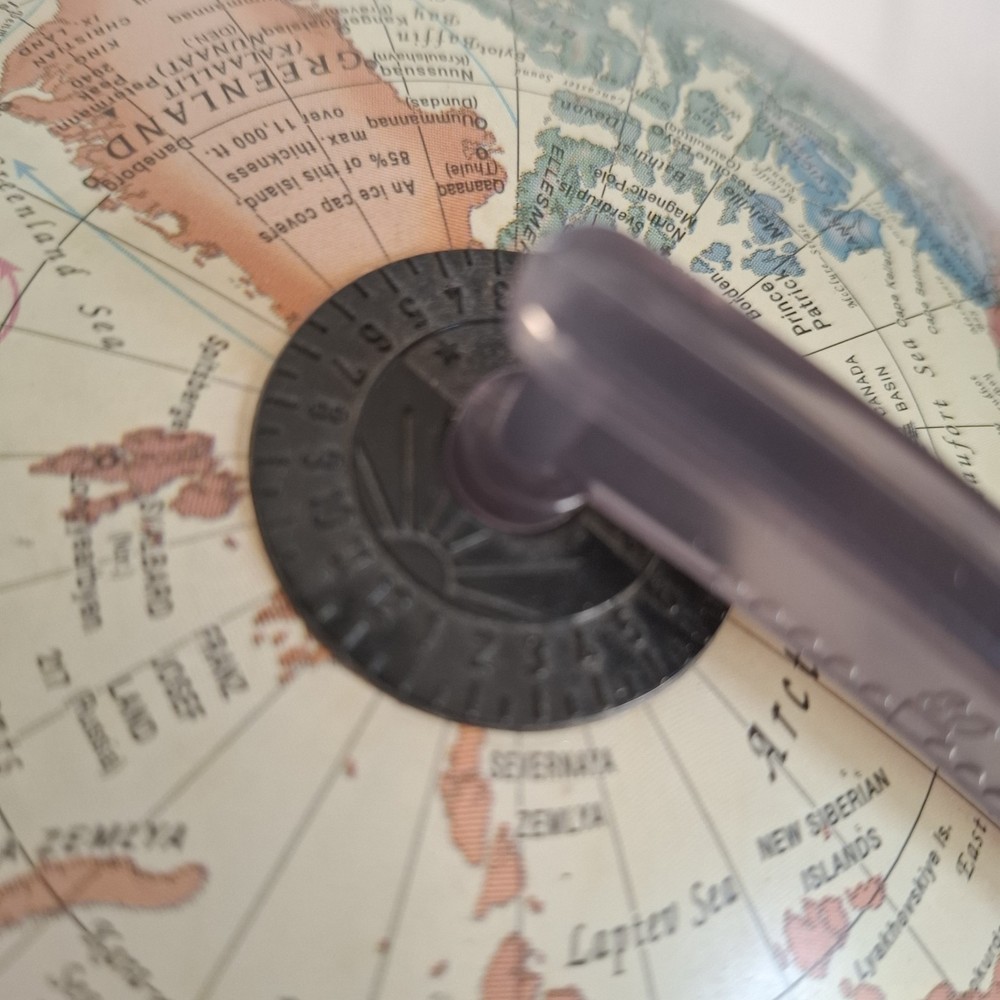 Repogle World Classic Scanglobe 12" / 30 cm Globe