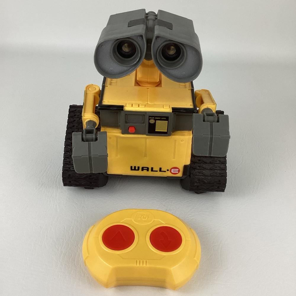 Disney Pixar Wall-E RC Figure Remote Control Robot Talking Moves 2020 Mattel Toy