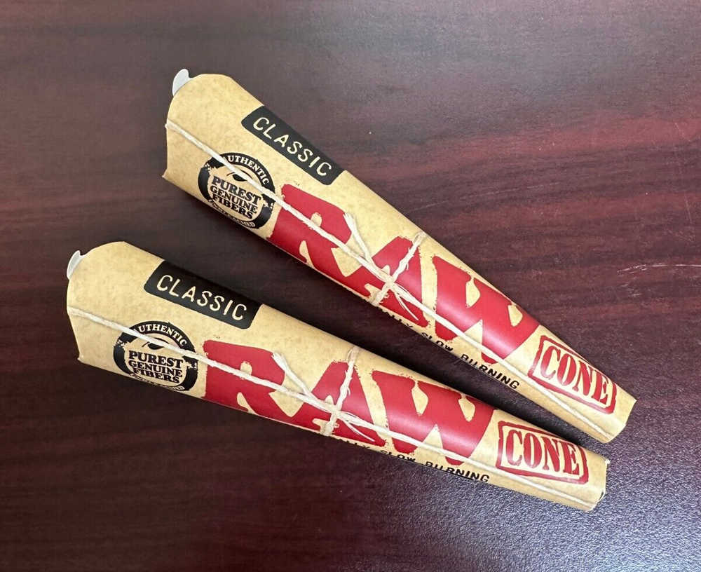 RAW Classic 1 1/4 6 Pack Cones ~2 Count -12 Total