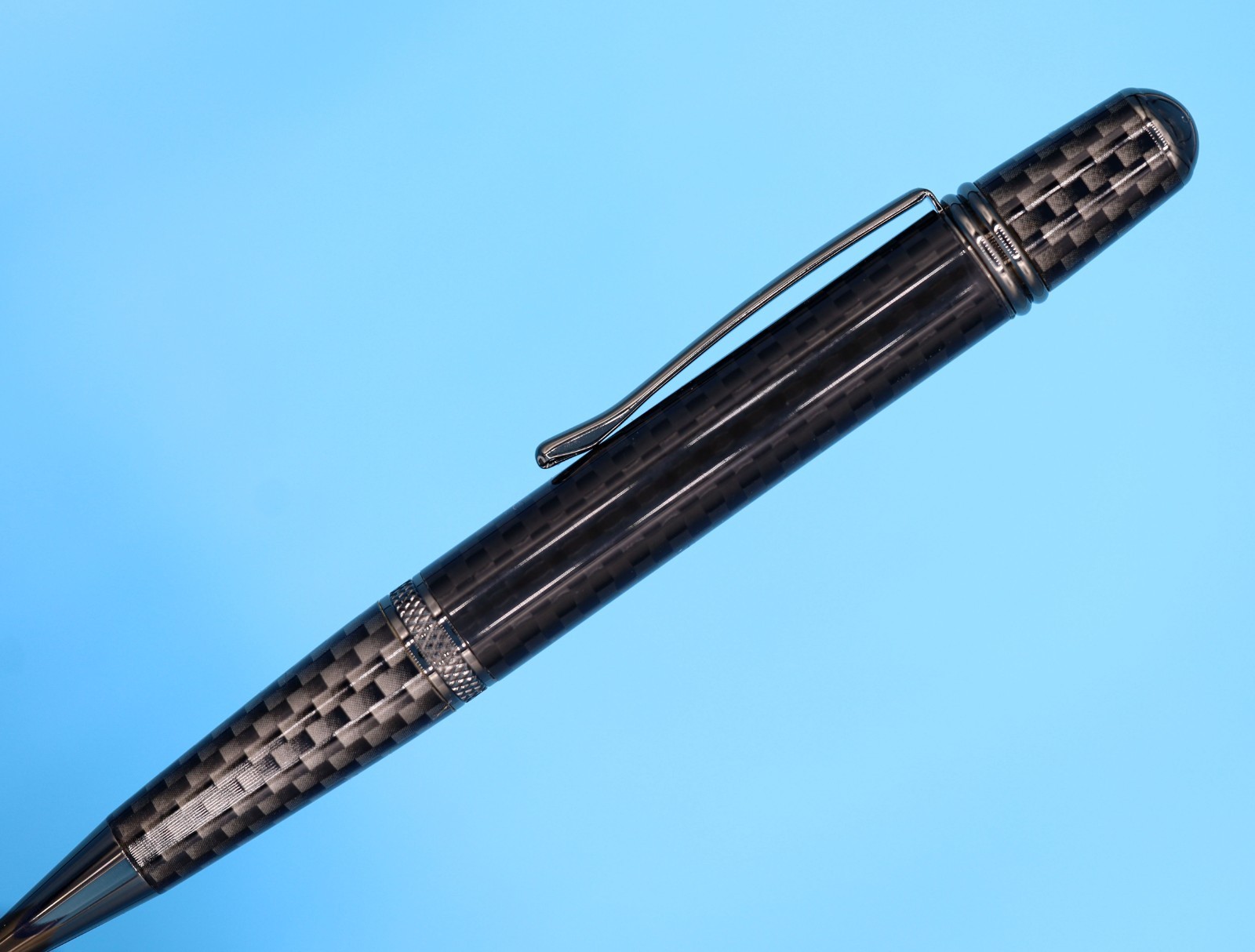 Carbon Fiber Sierra Nomad Ballpoint Pen – Handmade Twist Design – Speed Inspired