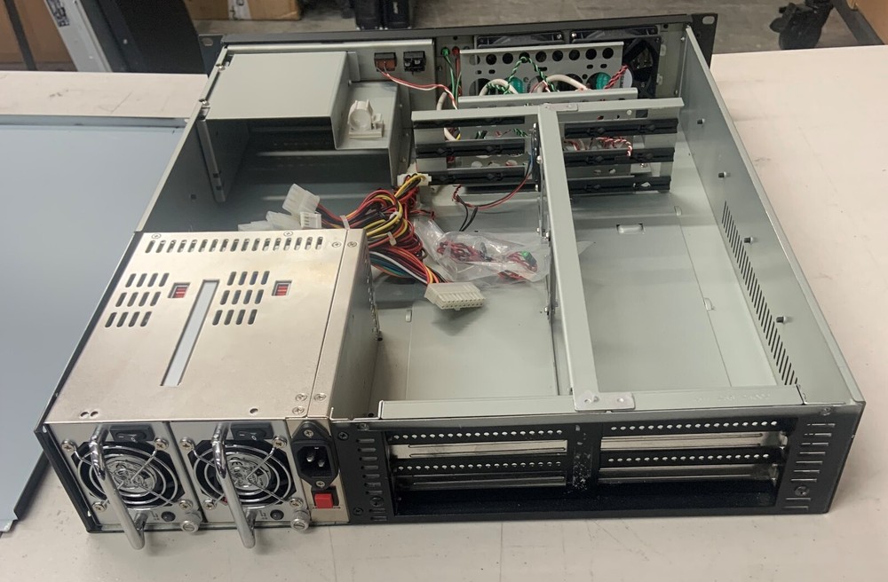 Guanghsing 2U 19" Rackmount Chassis