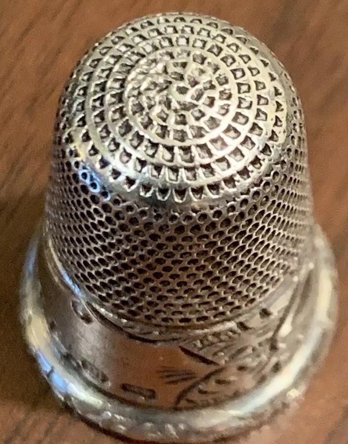 1887 Hallmarked Birmingham, England, Sterling Thimble