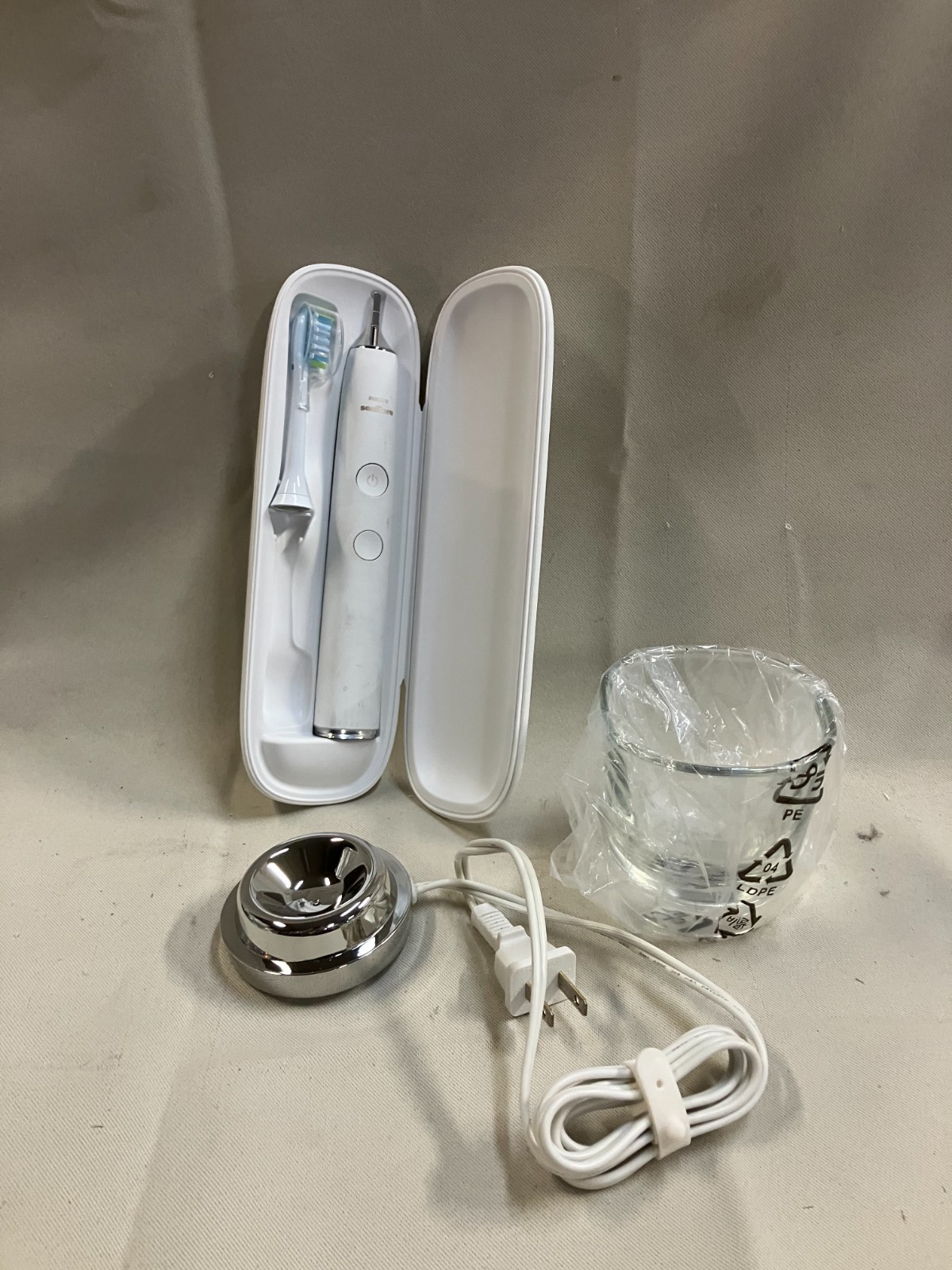 PHILIPS Sonicare Diamond Clean 9000 Sonicare Electric Toothbrush   white