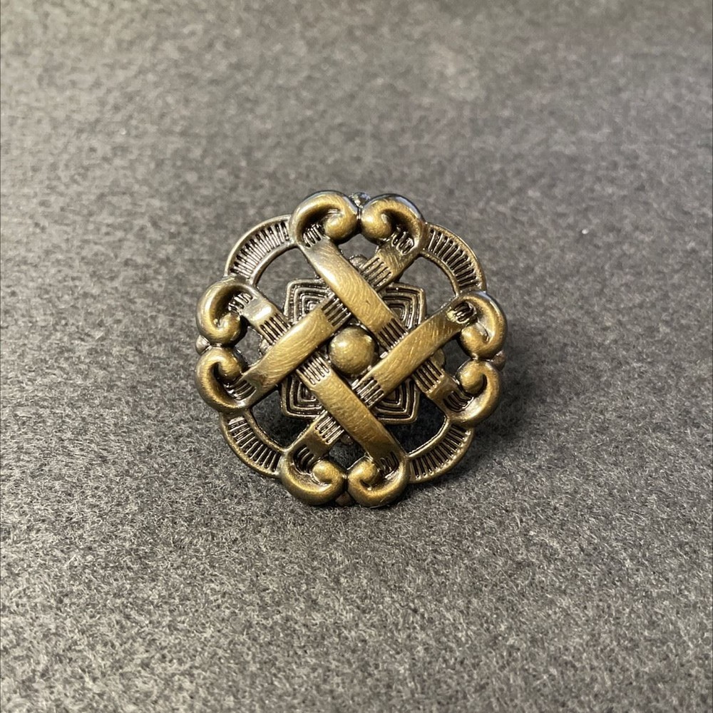 1-1/2" Weave Pattern Knob Antique Brass