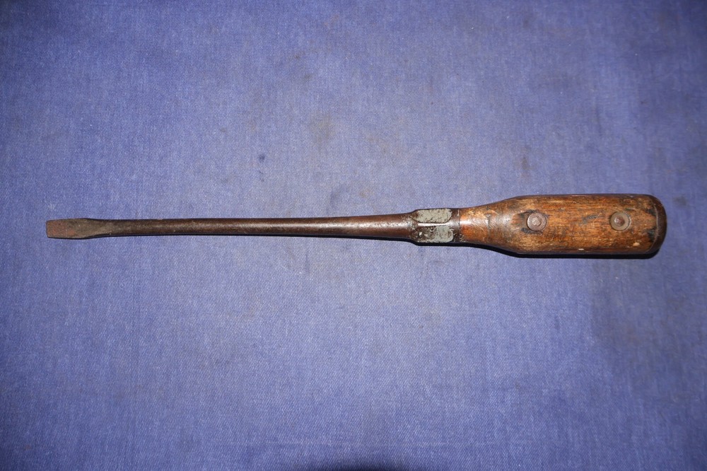 BEN HUR SPLIT HANDLE SCREWDRIVER FOR RESTORATION