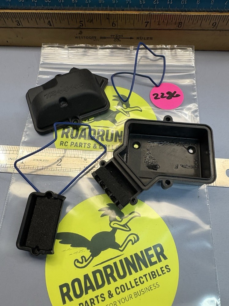 TRAXXAS RECEIVER BOX NEW