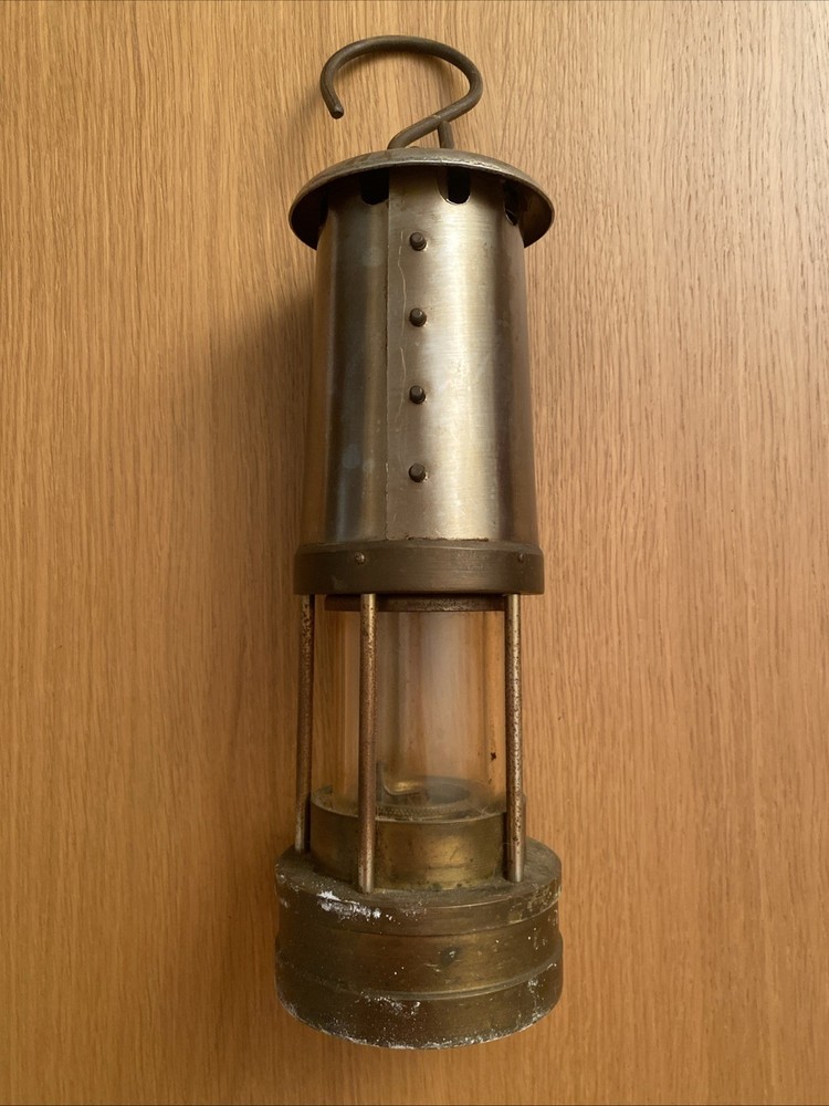 Miners Lamp E Thomas & Williams Ltd - Makers Aberdare - Cambrian Type No - Blank