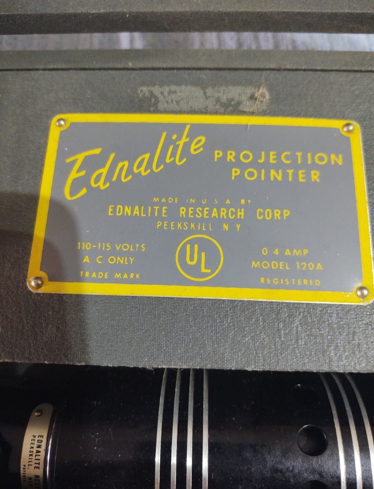 EDNALITE PROJECTION POINTER EDNALITE 120A .POWERED ON.