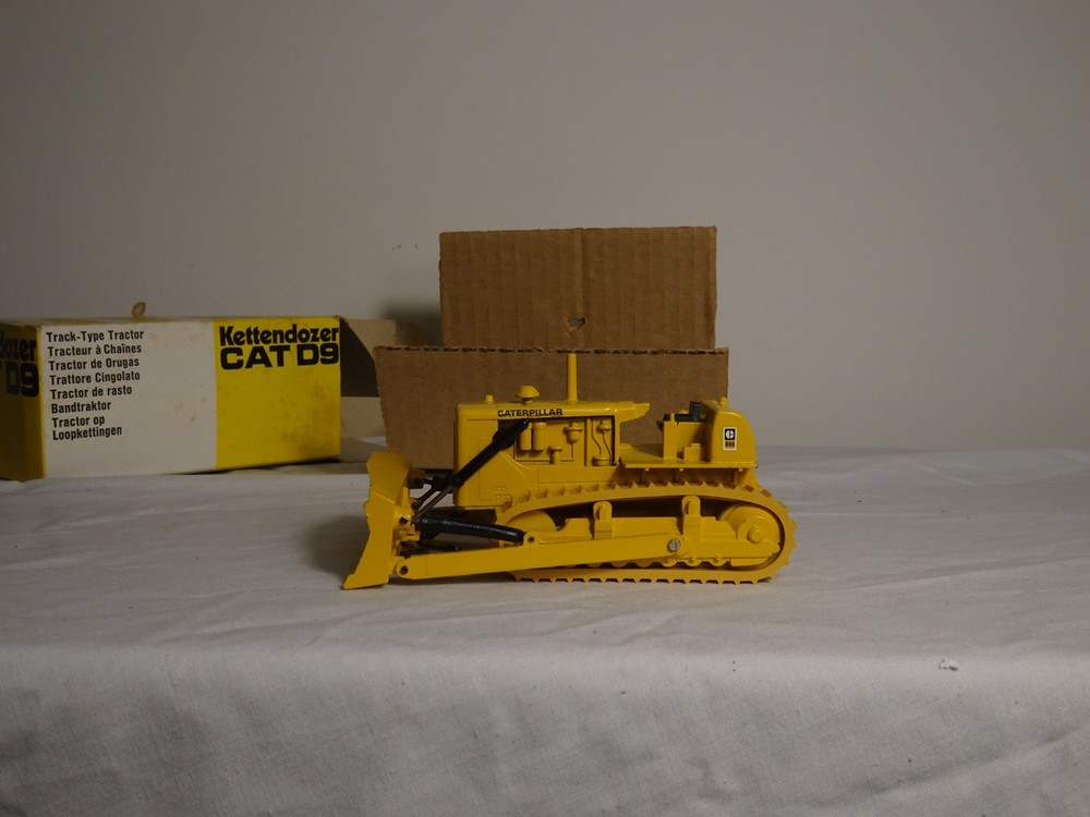 Kettendozer Cat D9