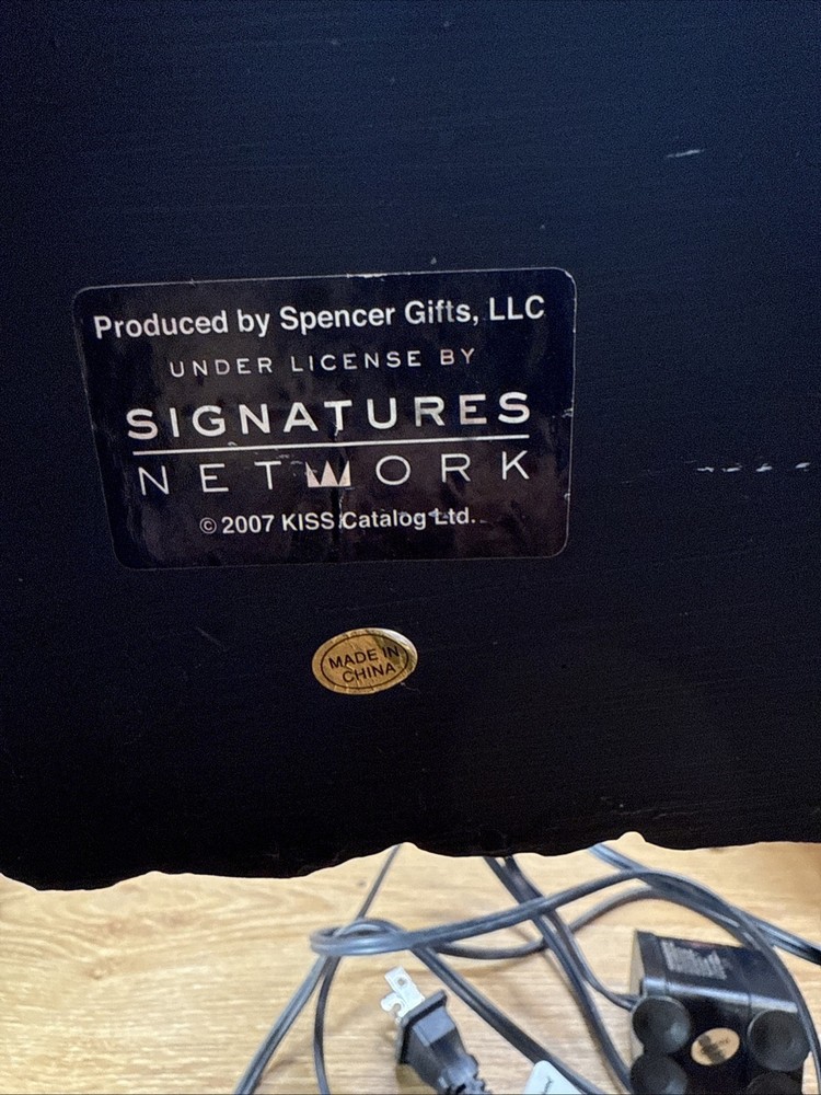 Legendary Rock Band Kiss Blood Spit Fountain! 2007 Kiss Catalog Ltd. Used