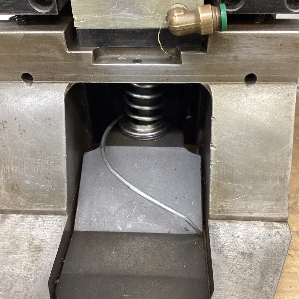 Fully Programmable HMXP CNC 4204 Word Clamp