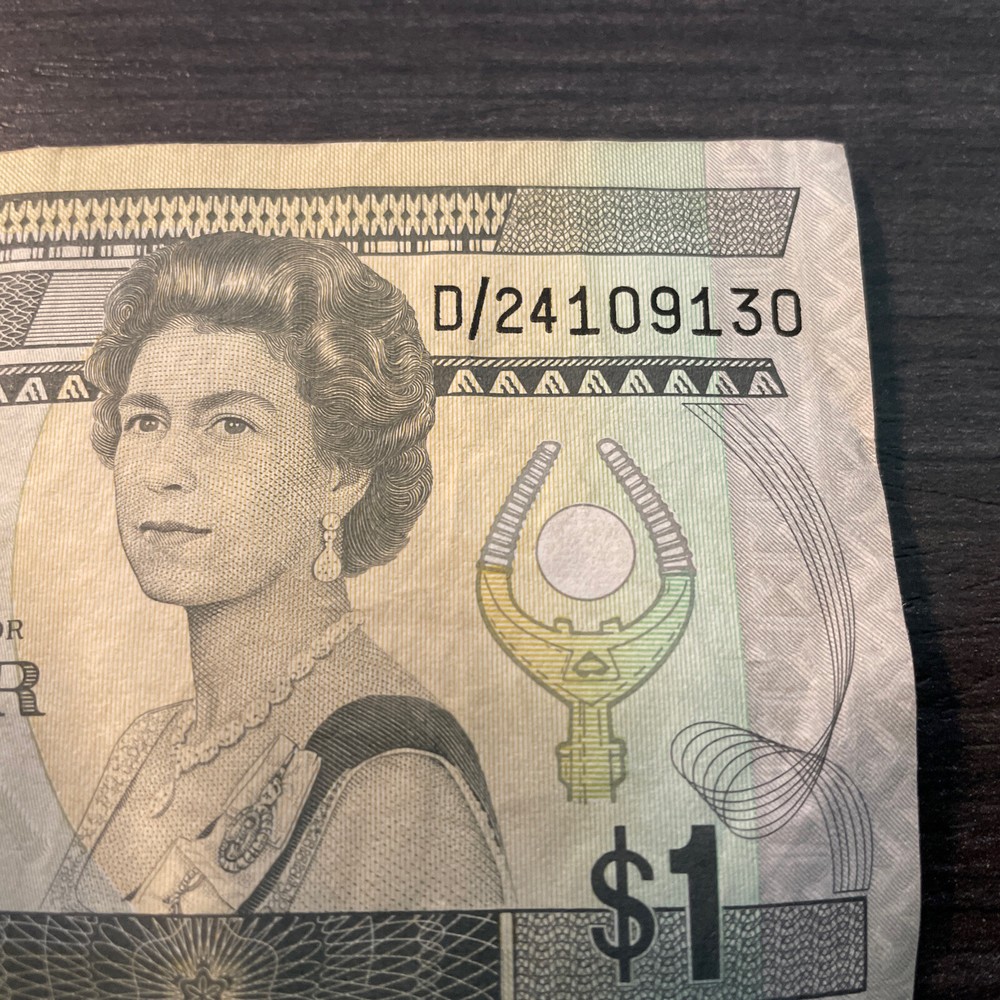 Fiji One Dollar Note