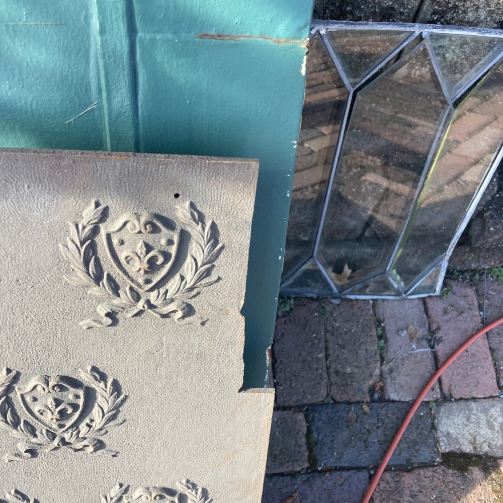 Antique Cast-Iron Three-Piece Fireback Fleur De Lis