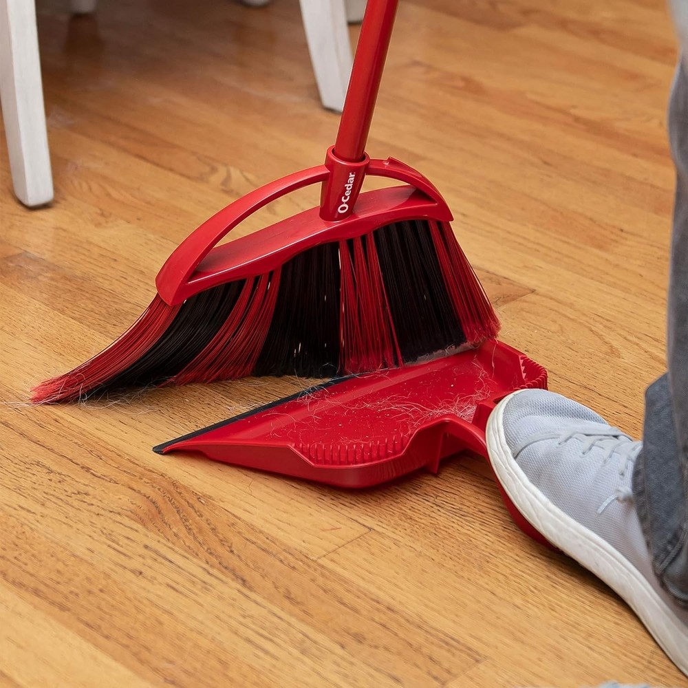 Innovative One Sweep Broom & Dustpan Set for Quick and Efficient Cleaning