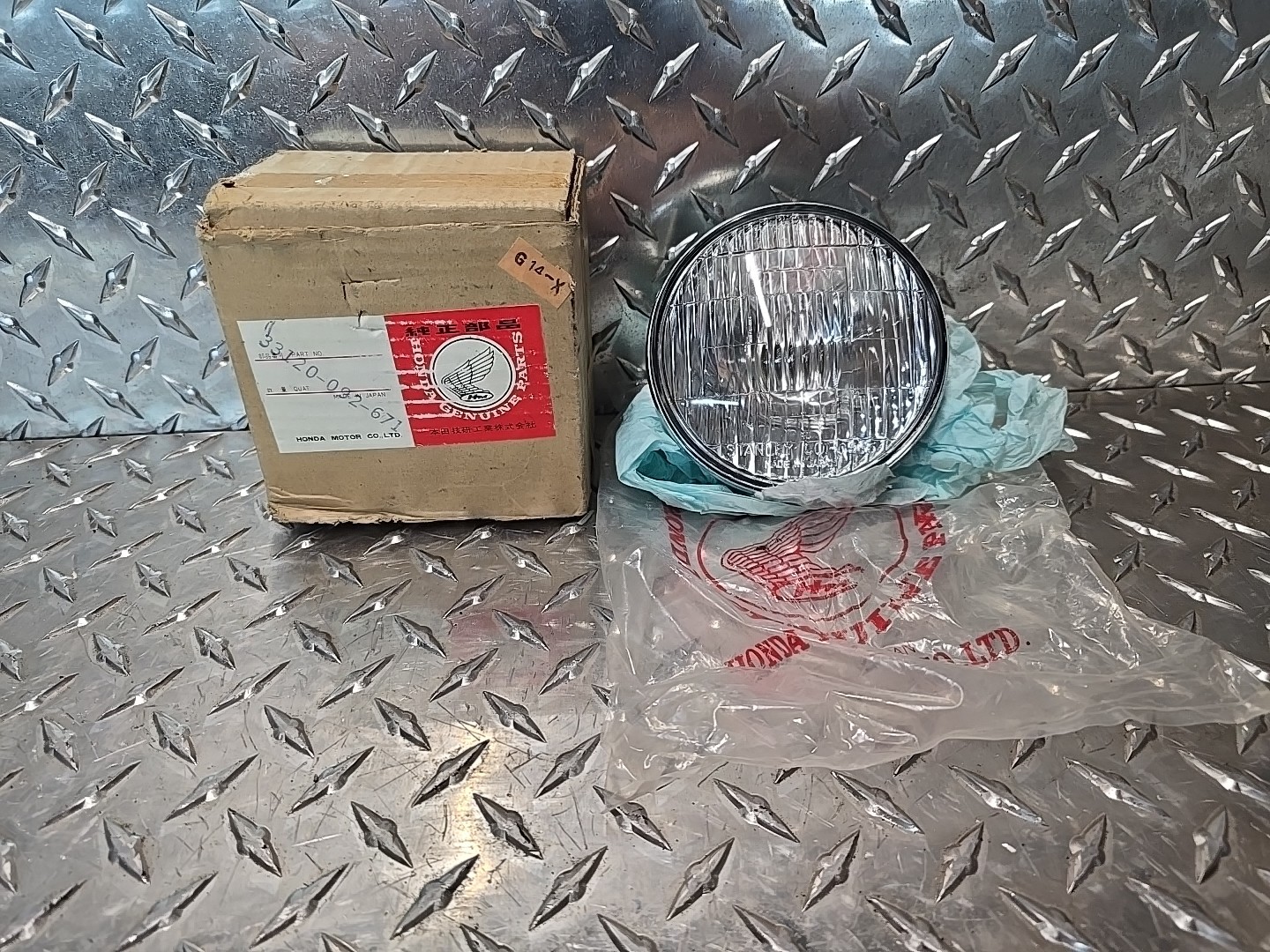 HONDA C70M C70K PASSPORT OEM COMPLETE HEADLIGHT 33120-092-671 33120-174-671