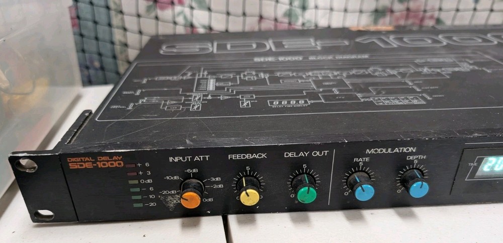 Roland SDE-1000 Digital Delay Rack Effect Processor Vintage Working Effecter
