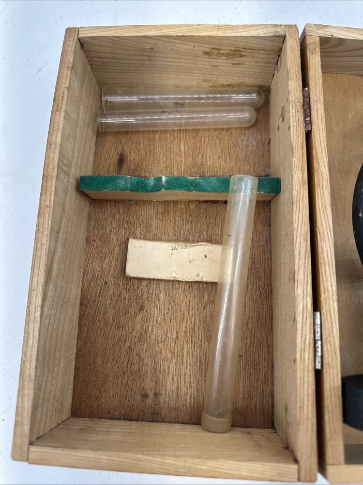 Vintage 1950’s Private Eye Student Microscope