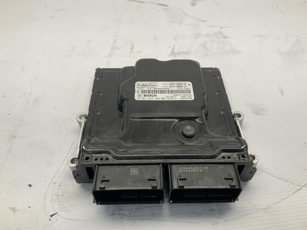 20-22 Ford Escape SE AWD AT 1.5L Engine Control Module Computer T