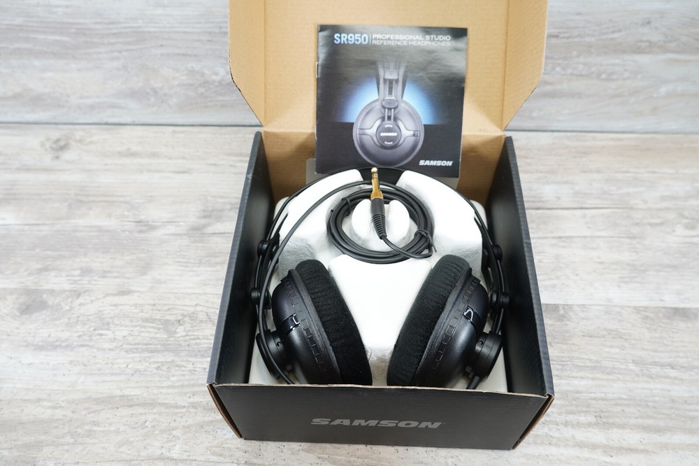Samson SR950 Professional Studio References Headphones OPEN BOX