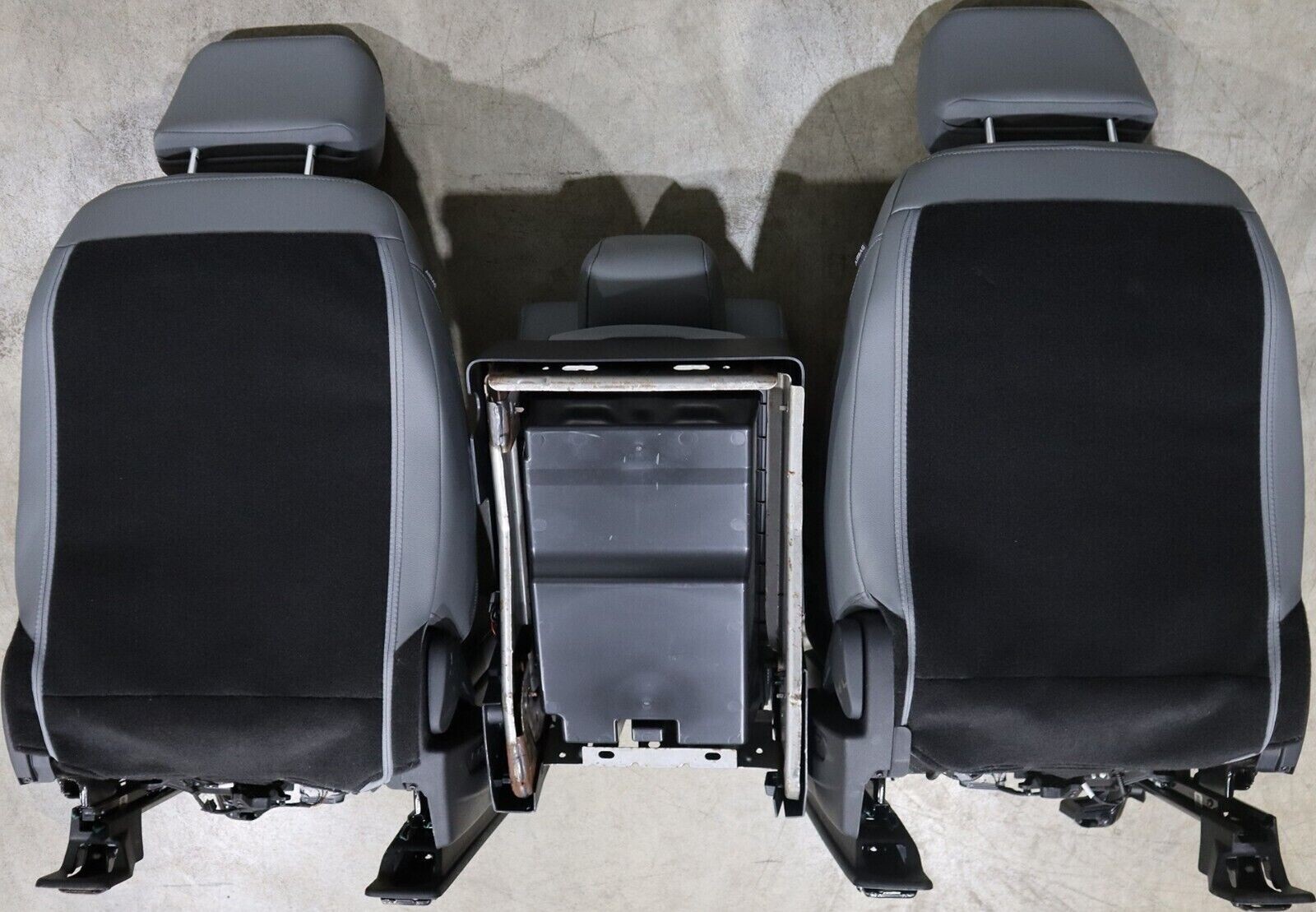 FORD F250 F350 SUPER DUTY FRONT VINYL GRAY BUCKET SEATS NEW GREY SET KIT OEM