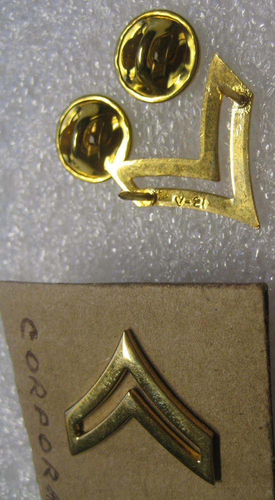 US Army CORPORAL Collar Pins , V-21