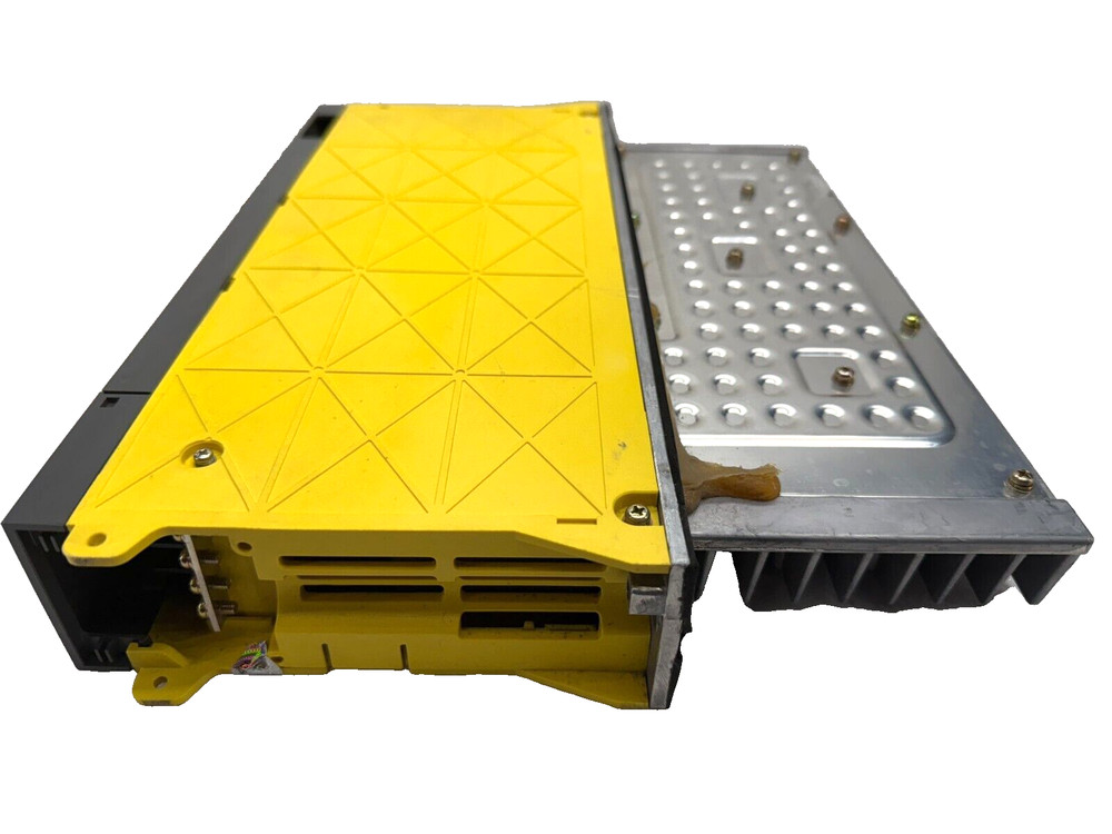 FANUC A06B-6079-H105 - ALPHA SERVO MODULE MDL SVM1-80