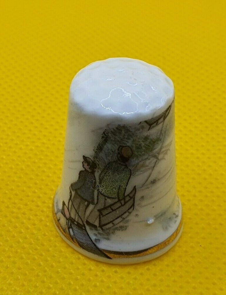 Tobogganing Fine Bone China Thimble VGC