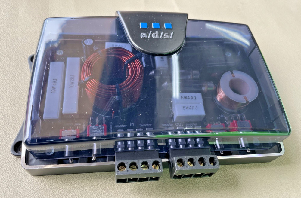 Old School A/D/S 346CS Crossover Pair, Display Unit