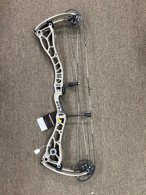 bowtech proven 34 compound bow